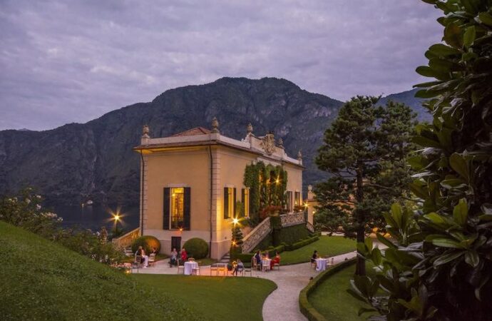 Aperitivo sul lago alla Villa del Balbianello