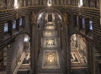 La meraviglia della Cattedrale di Siena, “come stelle in terra”
