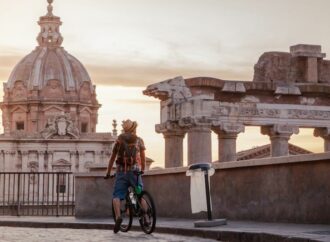 Roma meravigliosa in bici, come in un film