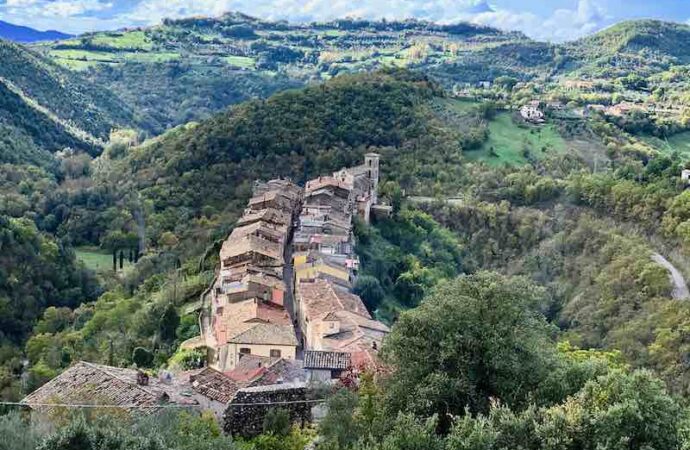 Montenero: un galeone nel verde della Sabina