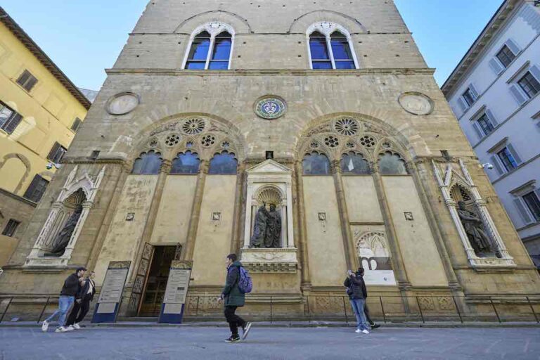 Firenze, ritorno in Orsanmichele dopo il restauro