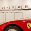 “Rosso Ferrari”: un mito in 50 scatti di Luigi Ghirri